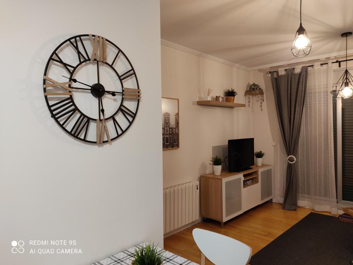 Aurine Apartment Фос Екстериор снимка