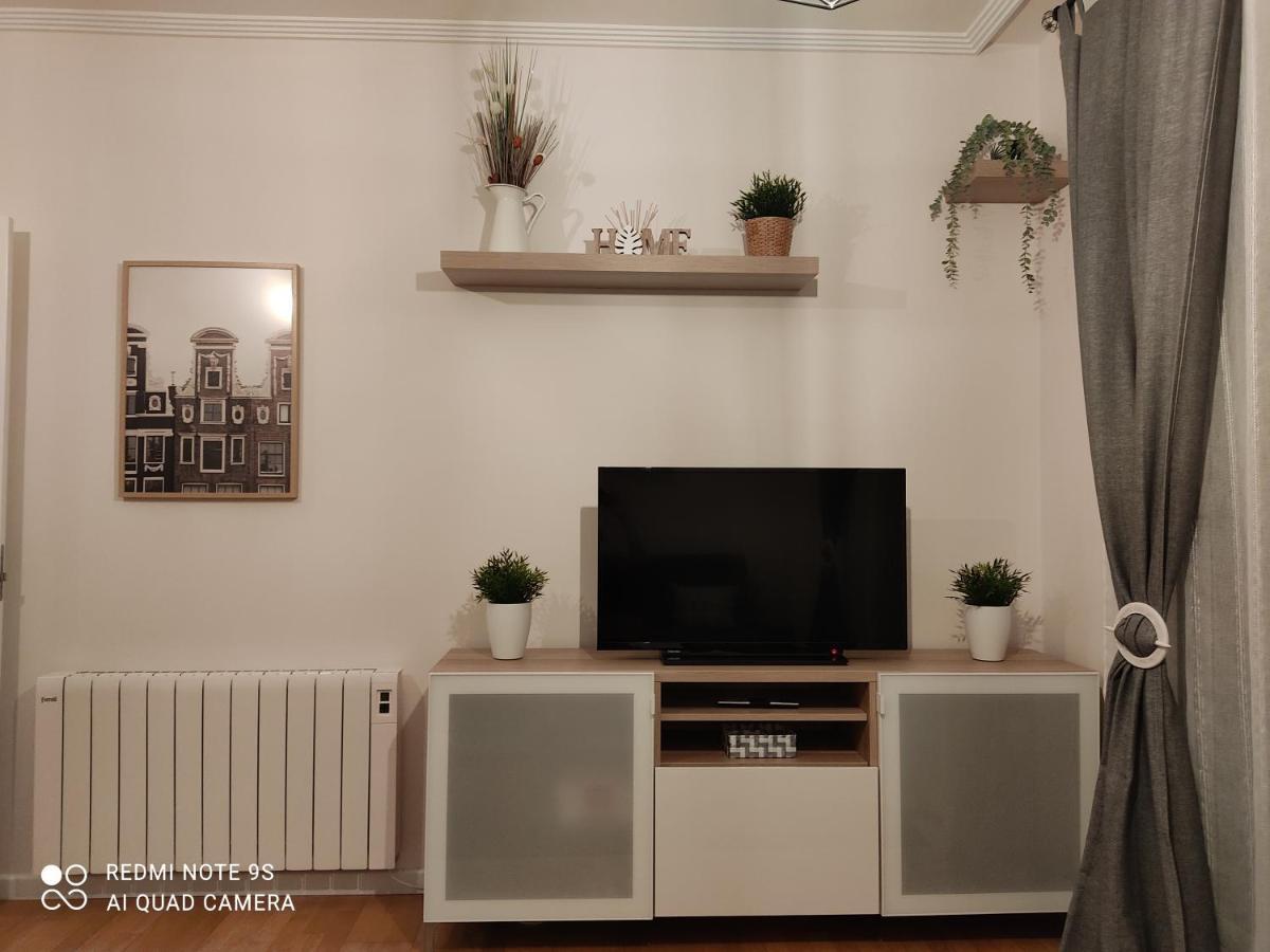 Aurine Apartment Фос Екстериор снимка